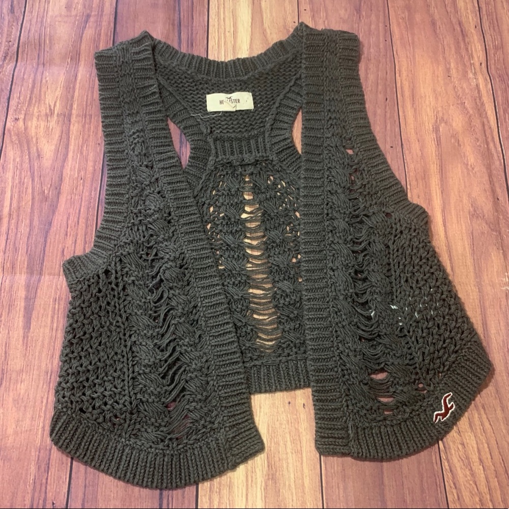 Hollister Sleeveless Knitted Vest